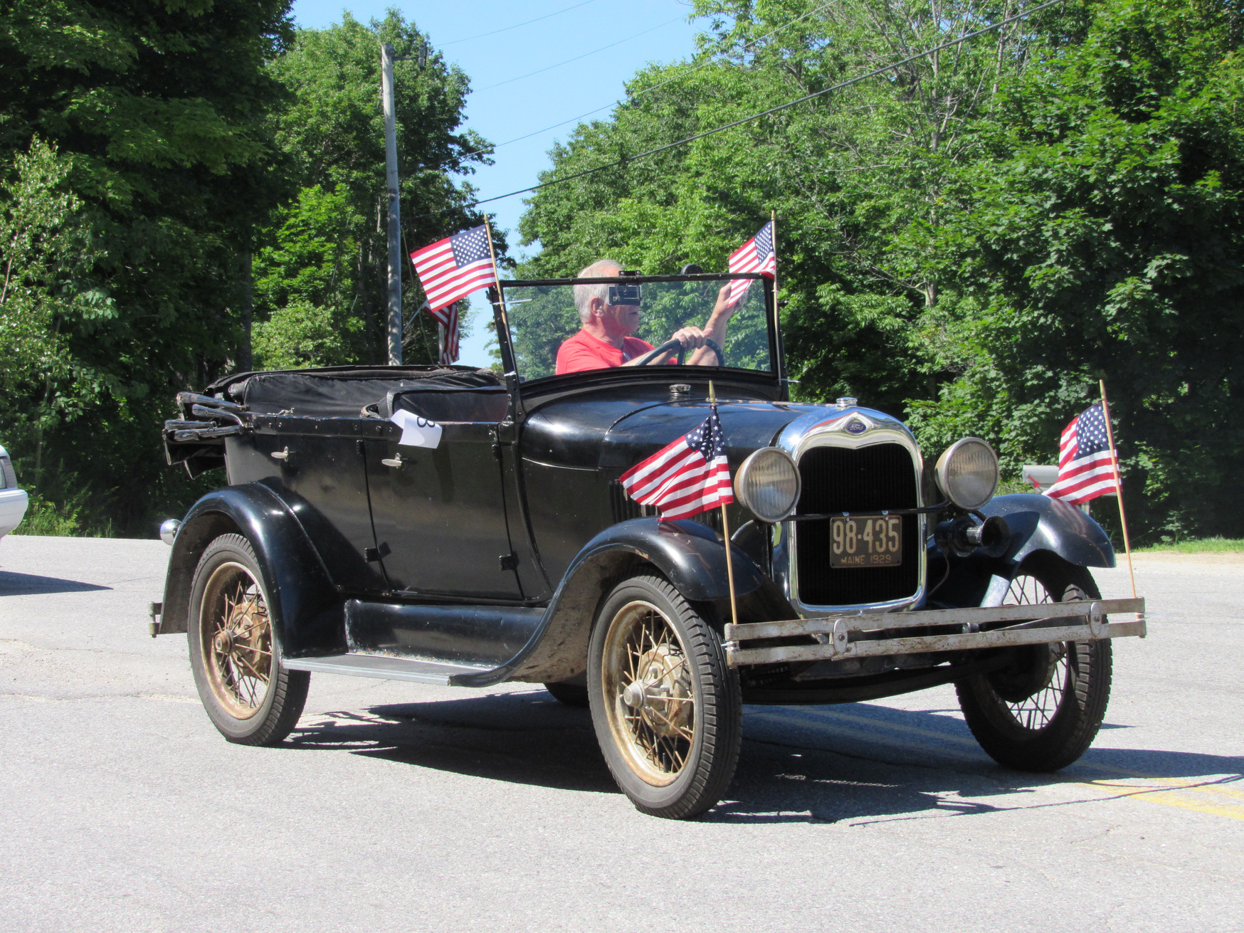 Antique Automobile from 1929 driven by Selectmen, Lenny Adler