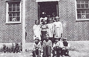 Students at Bell Hill School, circa 1939, including Gordon Peaco