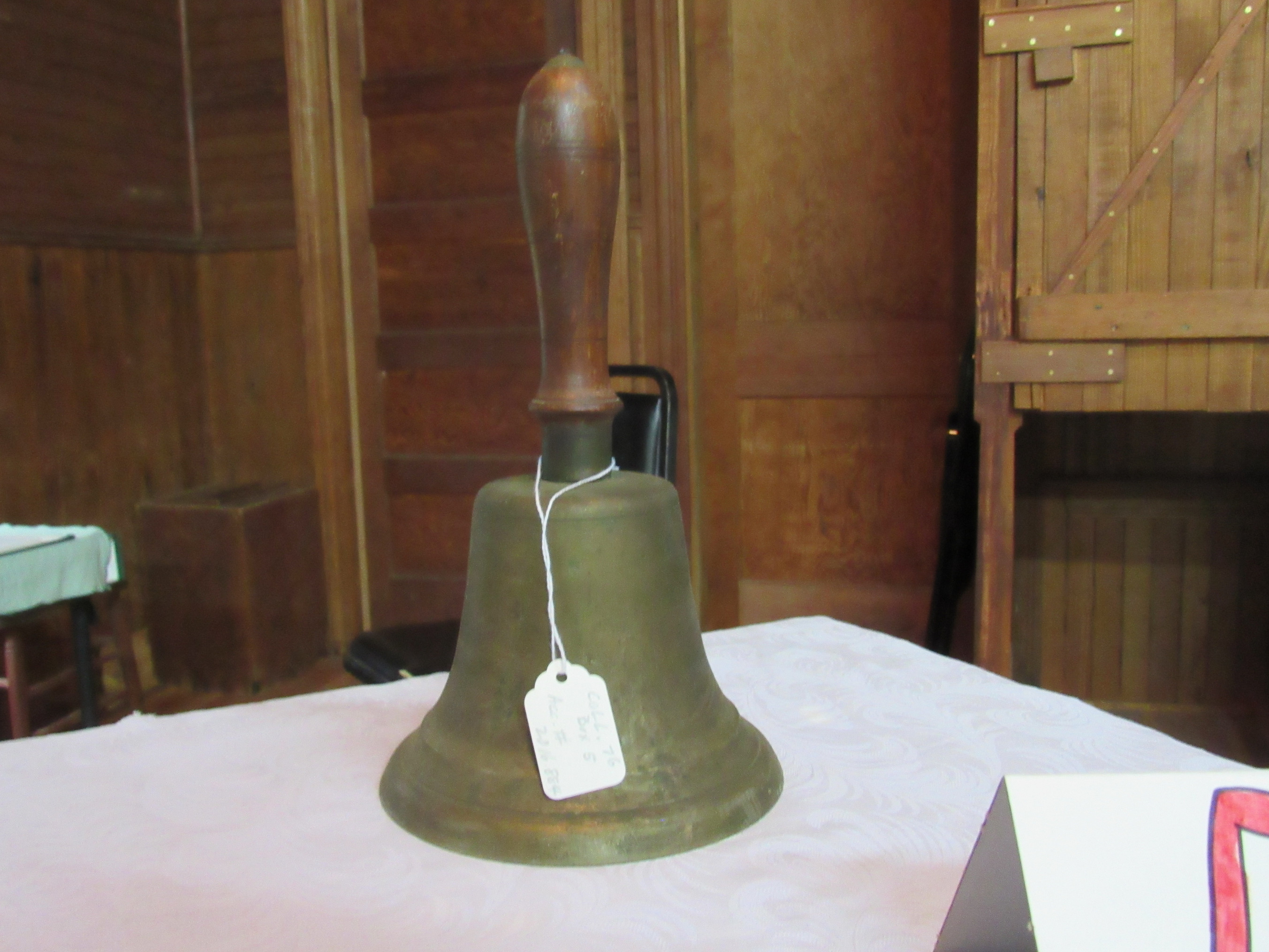 The bell that was wrung, signifying that the 7 minute time-window was up